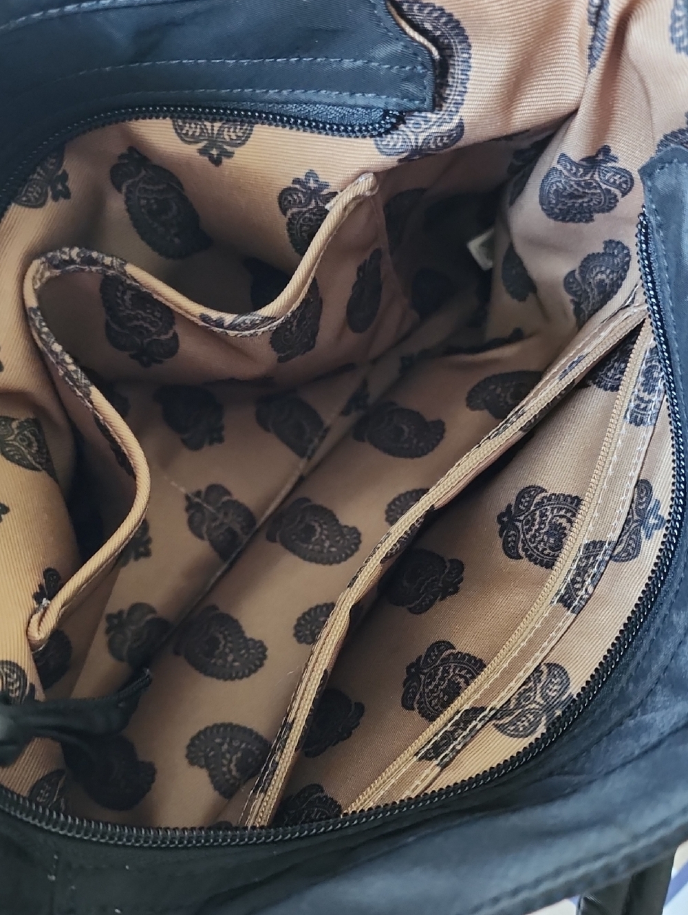 Vera Bradley Black Featherweight Zip Tote Bag - Picture 6 of 15